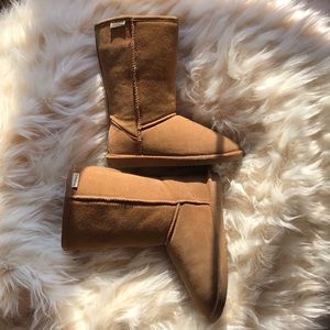 Brown Bearpaw boots!